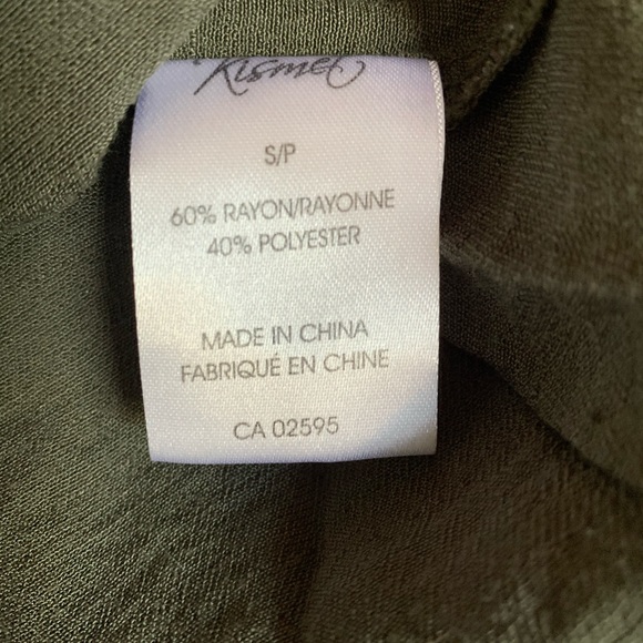 Lightweight Lace-Front Tank - Picture 4 of 4